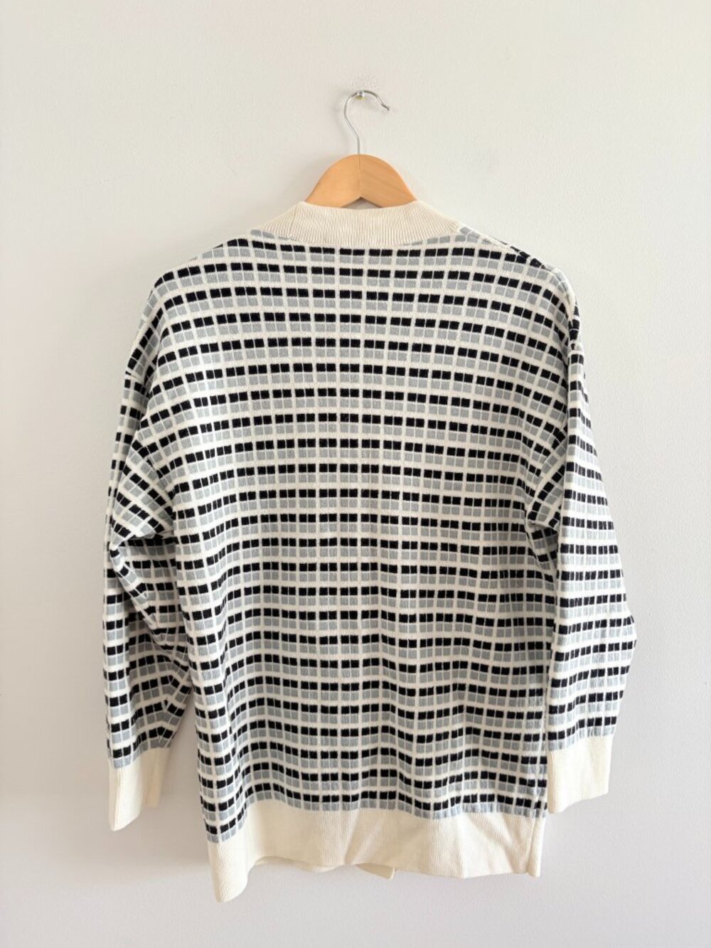 Aritzia Babaton Lacer Merino Wool Cardigan Cream Blue Black Size Small - Picture 4 of 6